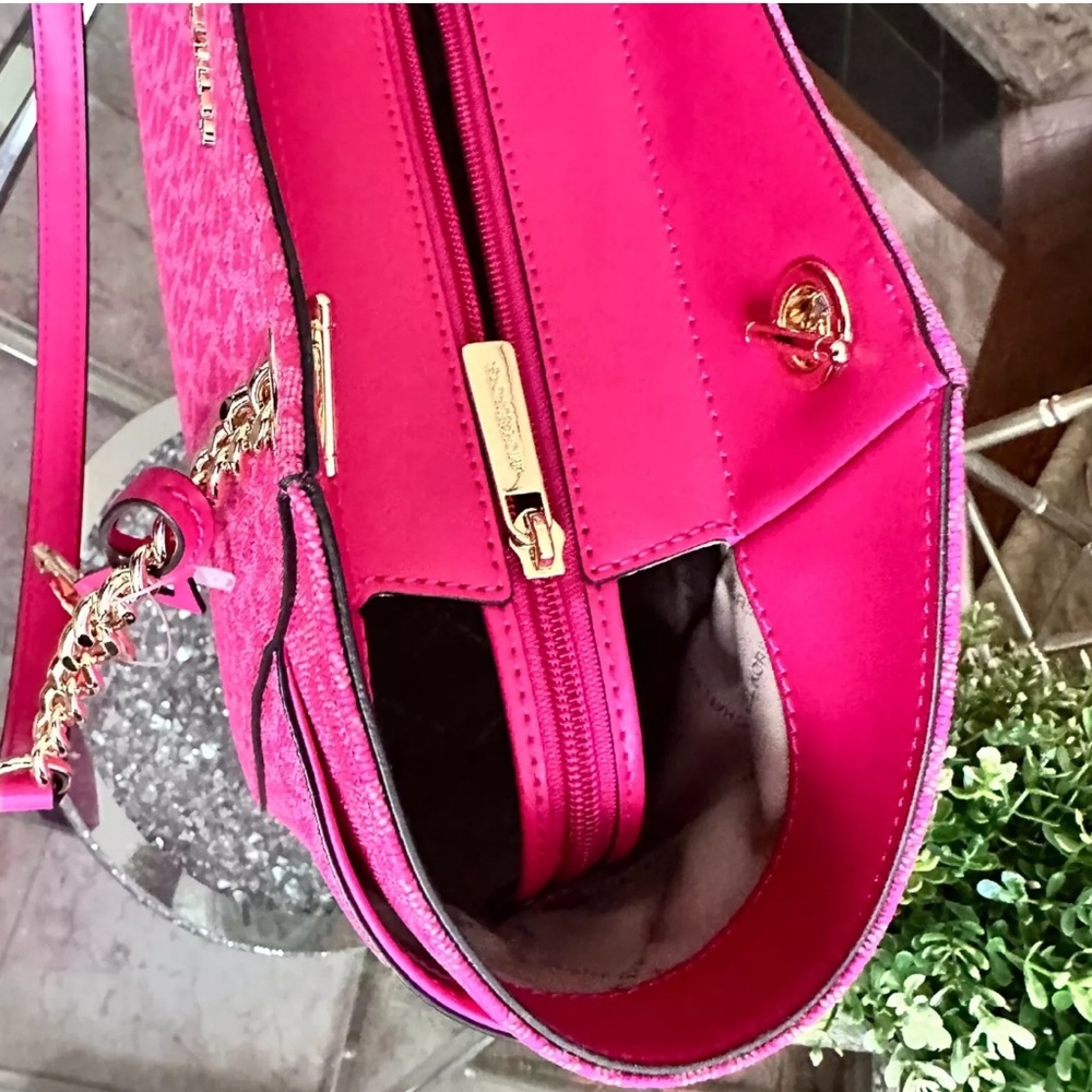 Michael Kors Jet Set Travel Large Chain Shoulder Tote MK Logo Bag Electric Pink - Picture 10 of 10
